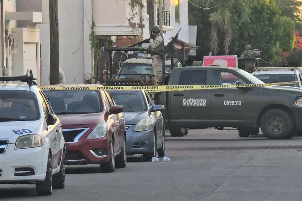 Asesinan a balazos a una mujer dentro de autom&oacute;vil en Rinc&oacute;n del Humaya, en Culiac&aacute;n
