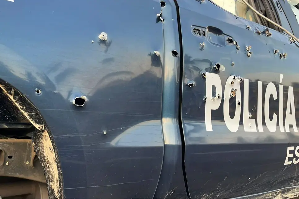 Reportan agresi&oacute;n a polic&iacute;as estatales en Escuinapa; se se&ntilde;ala un elemento lesionado por vidrios 