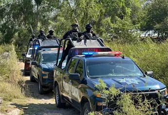 Detienen a pareja por portar un revolver; convivían en los álamos del río Fuerte en San Miguel, Ahome