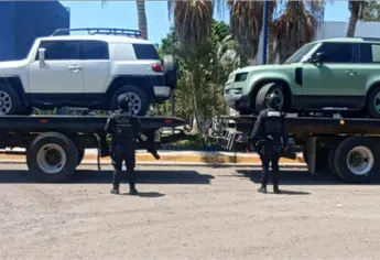 Aseguran dos veh&iacute;culos con placas sobrepuestas en Culiac&aacute;n