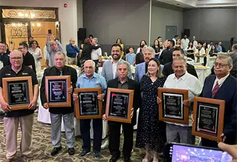 Gobernadora reconoce a seis Cronistas Deportivos, en el marco del Día de la Libertad de Expresión