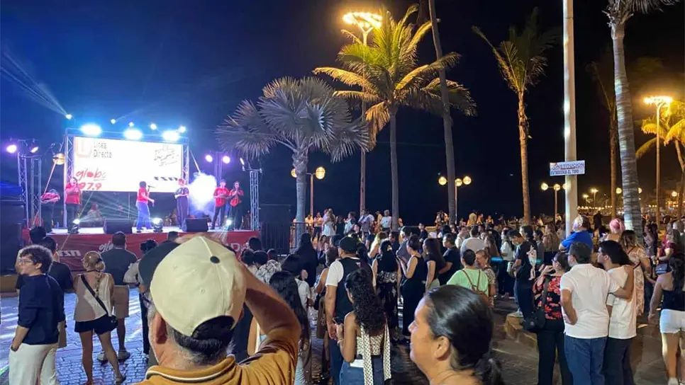Mazatlán celebra el Día de la Música con miles de asistentes en el Centro Histórico