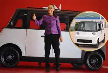 Claudia Sheinbaum presenta Olinia 1, el primer vehículo eléctrico mexicano