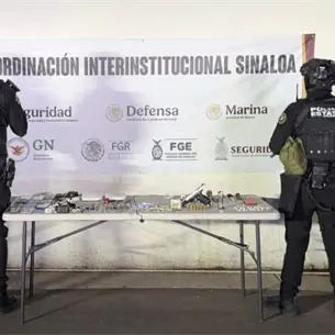 Aseguran objetos prohibidos durante revisi&oacute;n en el Centro Penitenciario de Aguaruto, Culiac&aacute;n