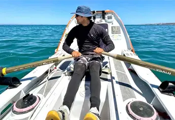 Gerardo y su Cascarita conquistan el Golfo de California con travesía a remo