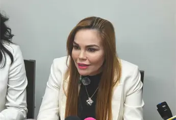 No me voy doblegar, al costo que sea: Paola Gárate tras amenaza con corona funeraria