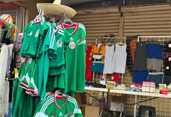 Abunda venta de playeras réplicas de la Selección Mexicana en Culiacán; esta es la diferencia de precios