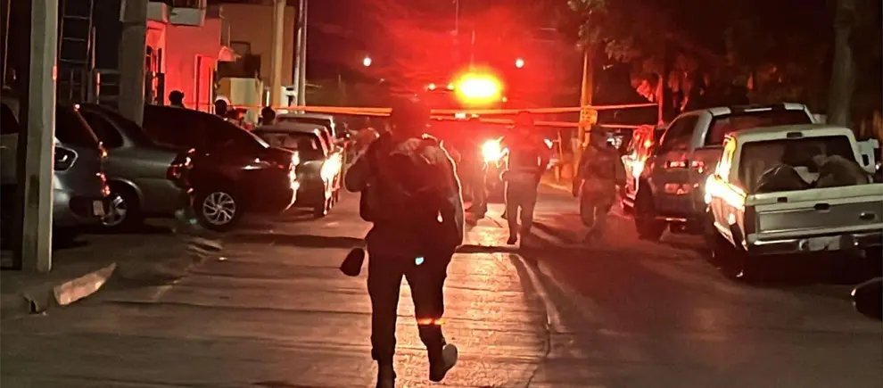 Ejecutan a una mujer junto a la ETI 75 en el sector Barrancos de Culiacán Ejecutan a una mujer junto a la ETI 75 en el sector Barrancos de Culiacán