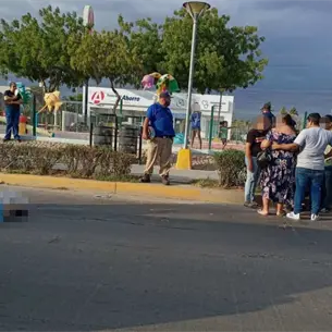 Mujer pierde la vida tras ser arrollada por motociclista en el Libramiento II de Mazatl&aacute;n