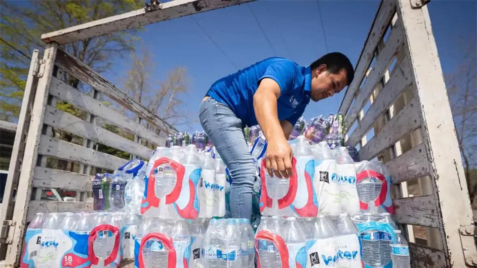 Alcaldesa de Culiacán lleva apoyos del Aquatón 2026 a Sanalona