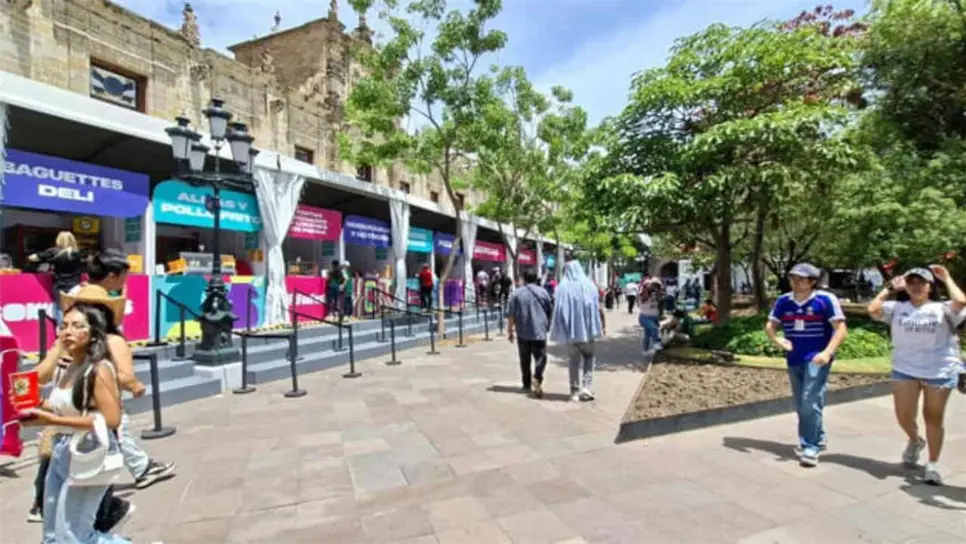 El Fan Fest tapatío está ubicado en la Plaza Liberación, entre la Catedral y el Teatro Degollado, un espacio de máxima identidad para los habitantes de la Perla de Occidente