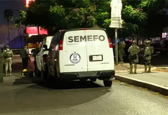 Encuentran a un hombre asesinado dentro de una camioneta en el fraccionamiento Hacienda de la Mora en Culiac&aacute;n