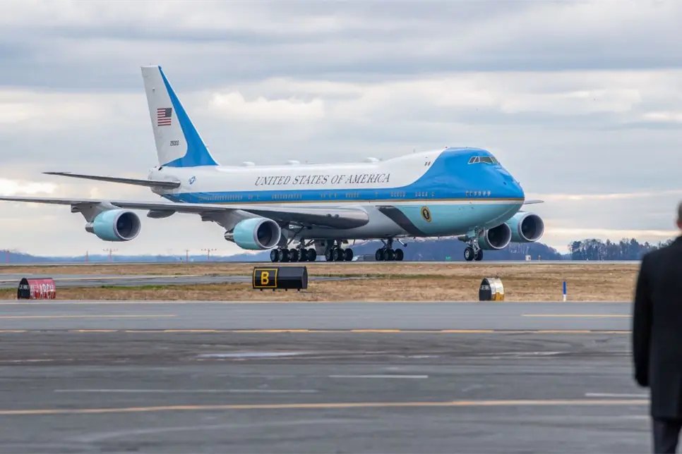 Trump estrena avi&oacute;n presidencial: el regalo de Qatar que reemplazar&aacute; al famoso Air Force One