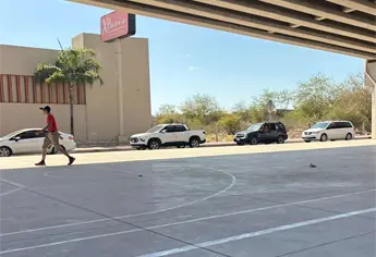 Así avanzan las canchas deportivas que se construyen bajo el puente de la Óscar Pérez Escobosa en Mazatlán