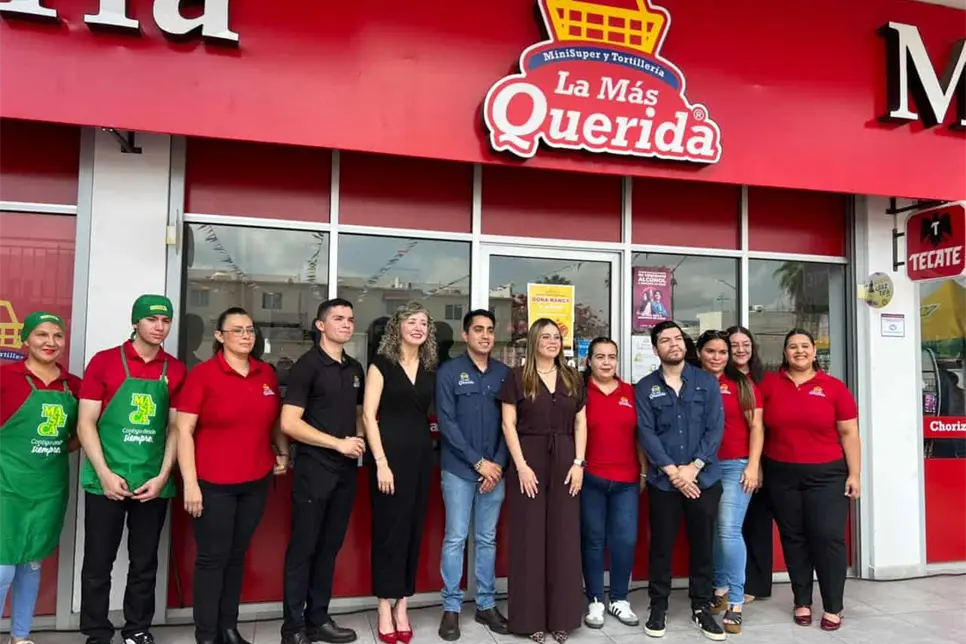 Alcaldesa de Culiac&aacute;n entrega cr&eacute;dito por un mill&oacute;n y medio de pesos a negocio en Stanza Cantabria