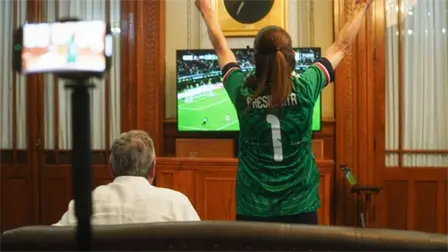 As&iacute; vivi&oacute; el gol de M&eacute;xico la presidenta Claudia Sheinbaum