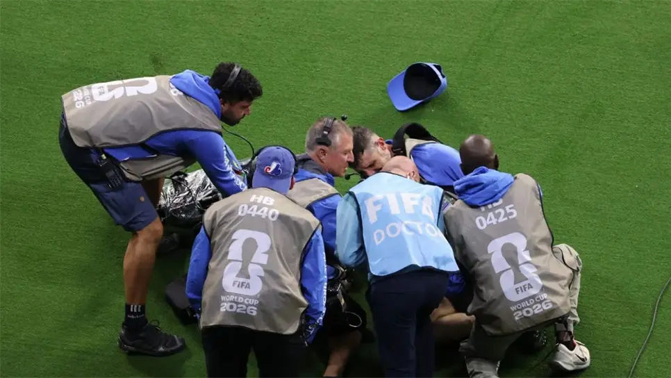 Hasta el momento se desconoce el estado de salud del camarógrafo, aunque podría tratarse de una situación delicada en su rodilla izquierda, de acuerdo con lo que se pudo ver en las imágenes