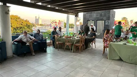Papás disfrutan tarde de futbol, música y convivencia en festejo organizado por Stereo Uno 101.3 y La Morrita 96.1 Papás disfrutan tarde de futbol, música y convivencia en festejo organizado por Stereo Uno 101.3 y La Morrita 96.1