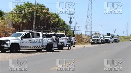 Guardia Nacional despliega fuerte operativo y catea bodega al oriente de Los Mochis Guardia Nacional despliega fuerte operativo y catea bodega al oriente de Los Mochis