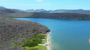 Las Hamacas, la playa de Topolobampo a la que solo llegas en yate o en lancha Las Hamacas, la playa de Topolobampo a la que solo llegas en yate o en lancha
