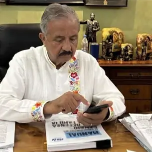 Jesús Estrada Ferreiro se registra como aspirante del PAN a la gubernatura de Sinaloa y a la alcaldía de Culiacán Jesús Estrada Ferreiro se registra como aspirante del PAN a la gubernatura de Sinaloa y a la alcaldía de Culiacán