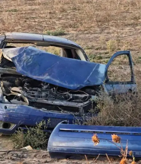 Localizan vehículo destrozado y abandonado en El Carrizo; se desconoce qué pasó con el conductor Localizan vehículo destrozado y abandonado en El Carrizo; se desconoce qué pasó con el conductor