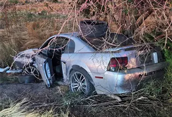Aparatoso accidente en la carretera El Carrizo - Jahuara deja un herido y cuantiosos daños materiales