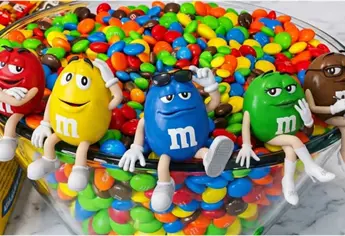 ¿Cuáles se van? M&M’s anuncia que eliminará dos de sus colores más famosos