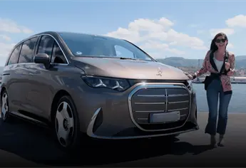 Así es la Mercedes-Benz VLE 2026, la elegante Grand Limousine con buena capacidad y autonomía envidiable