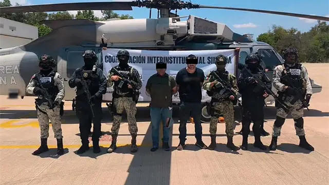 As&iacute; fue el traslado de El G&uuml;ero Pink y el exdirector de la Polic&iacute;a de Escuinapa a CDMX tras su detenci&oacute;n en Sinaloa