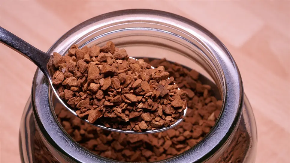 ¡De miedo! Retiran esta marca de café en EU al encontrar vidrio en sus envases