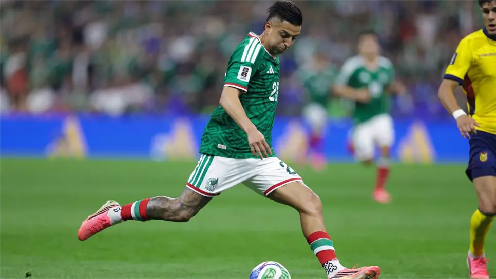 México vs Ecuador EN VIVO: El Vasco envía a Luis Reyes y Orbelín Pineda