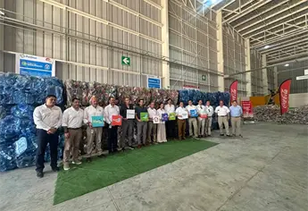 &iquest;Tienes botellas de pl&aacute;stico? Llega PetStar a Los Mochis para convertirlas en dinero y empleo
