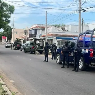 Balean domicilio en la colonia Genaro Estrada, en el sector Las Quintas de Culiacán Balean domicilio en la colonia Genaro Estrada, en el sector Las Quintas de Culiacán
