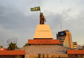 Estatua de Cuauhtémoc lista para recibir el partido de México vs Inglaterra en La Canasta Culiacán