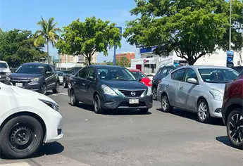 Cierre del bulevar Pedro Infante de Culiacán provoca caos vial