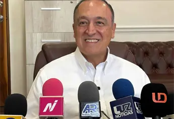Fiestas de 100 asistentes  o más deben contar con policías: Antonio Menéndez