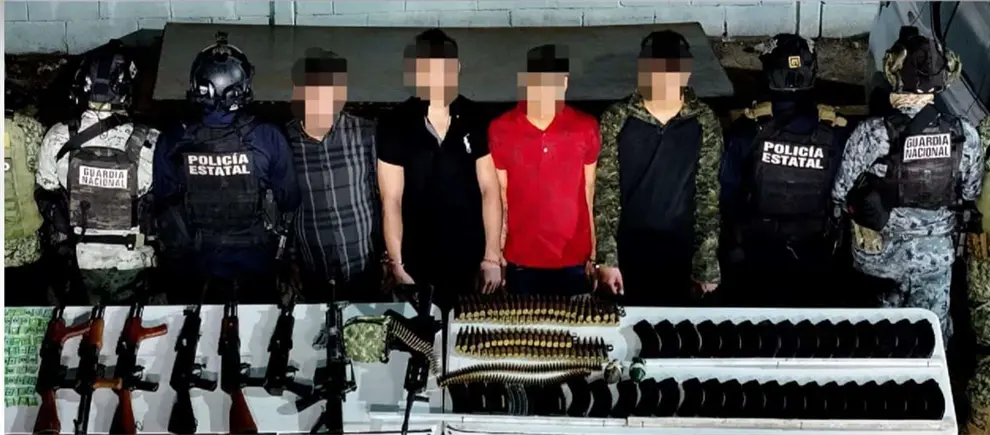 Estos son los 4 detenidos en el enfrentamiento en departamentos del Infonavit Humaya, en Culiacán Estos son los 4 detenidos en el enfrentamiento en departamentos del Infonavit Humaya, en Culiacán