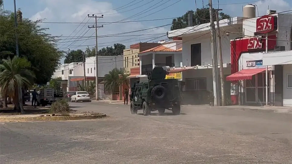 La presencia de los convoyes llamó la atención de habitantes de distintos sectores debido al número de unidades y al despliegue coordinado que realizaron, mismo que ella tiene un par de horas activo
