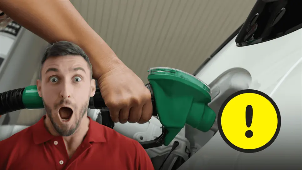 FOTO: Apagar el vehículo antes de abastecer combustible es una de las medidas básicas de seguridad.