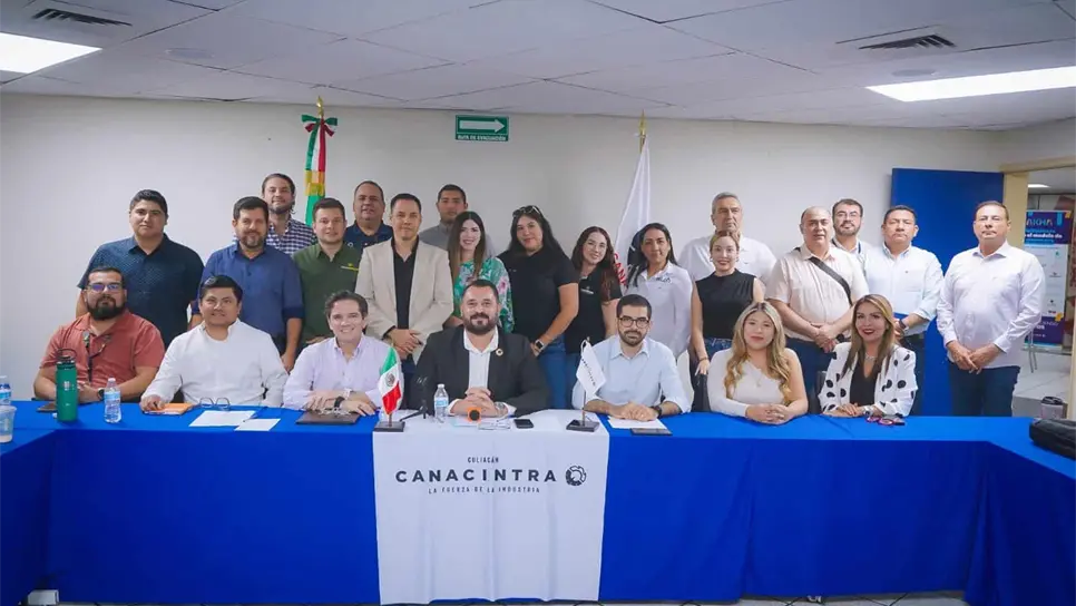 Integrantes de CANACINTRA compartieron propuestas e inquietudes orientadas a fortalecer la competitividad del sector industrial y continuar impulsando el desarrollo económico del estado mediante el trabajo coordinado entre gobierno e iniciativa privada