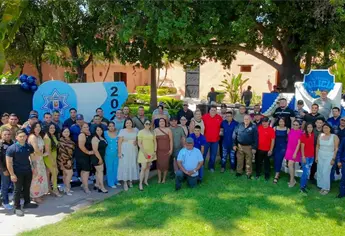 Reconocen a policías de El Fuerte por su entrega; reciben homenajes por hasta 20 años de servicio