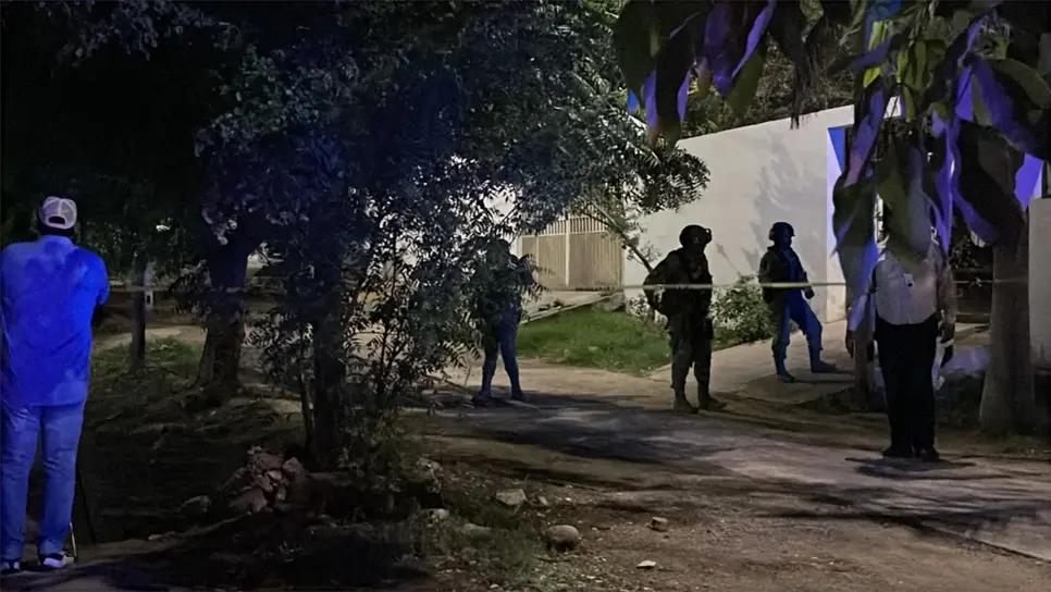 FOTO: Dos hombres son asesinados a balazos en la colonia Buenos Aires de Culiacán