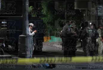 Marinos abaten a presunto sicario tras persecuci&oacute;n en la colonia Lico Velarde, en Mazatl&aacute;n