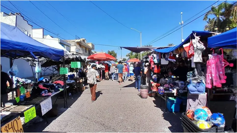 FOTO: Tianguis de la Juárez, el lugar donde encuentras de todo lo bueno, bonito y barato