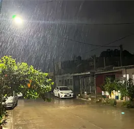 Lluvias refrescan la noche de este miércoles en Mazatlán Lluvias refrescan la noche de este miércoles en Mazatlán