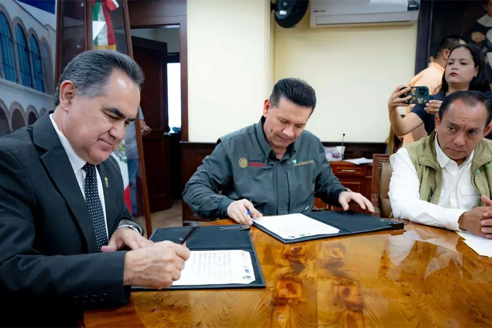 La UAS e IMSS-Bienestar firman convenio de colaboración en beneficio de estudiantes y la comunidad La UAS e IMSS-Bienestar firman convenio de colaboración en beneficio de estudiantes y la comunidad