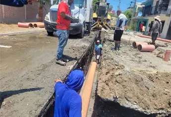 Se rompe línea de distribución y deja sin agua a cinco colonias de Mazatlán