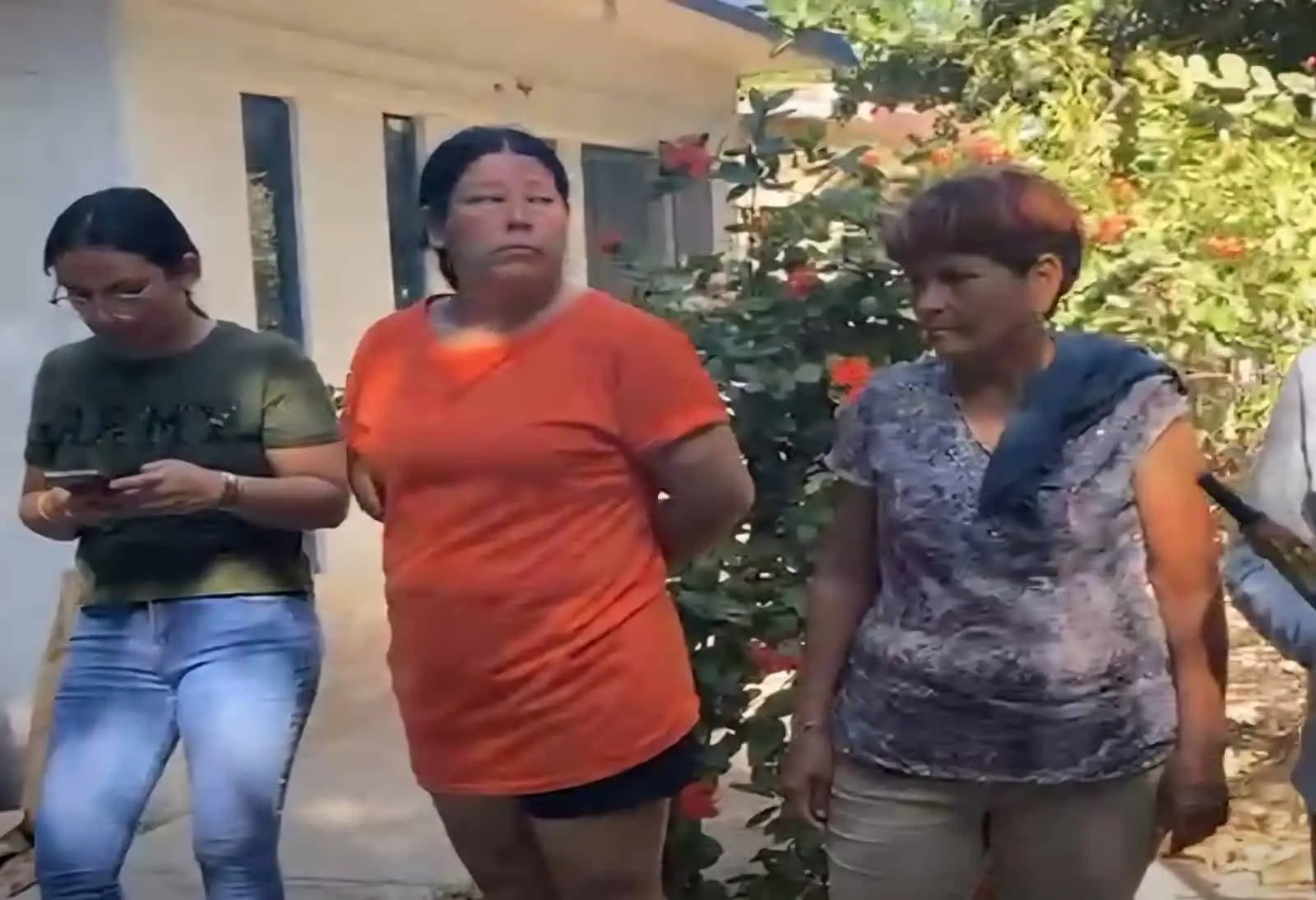 Vecinos de Bachomobampo 2 protestan por 10 d&iacute;as sin agua potable y exigen soluci&oacute;n a JAPAMA