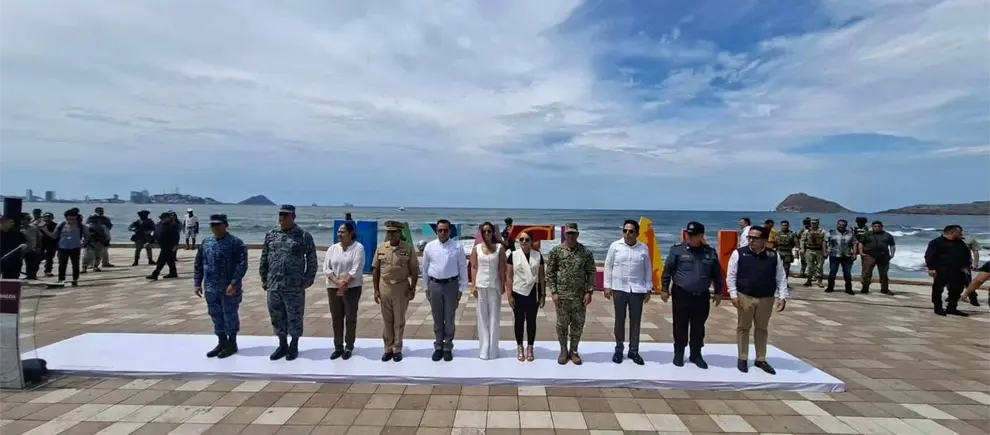 Arranca Operativo Verano Seguro 2026; reforzarán vigilancia en playas y carreteras de Sinaloa Arranca Operativo Verano Seguro 2026; reforzarán vigilancia en playas y carreteras de Sinaloa